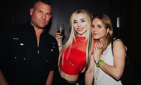 fans emo uniquement nus érotiques collection