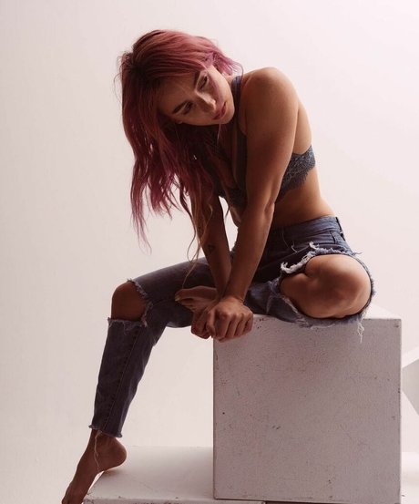 Eliza Grace joli modèle img