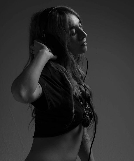 Eliza Grace nus étoiles img