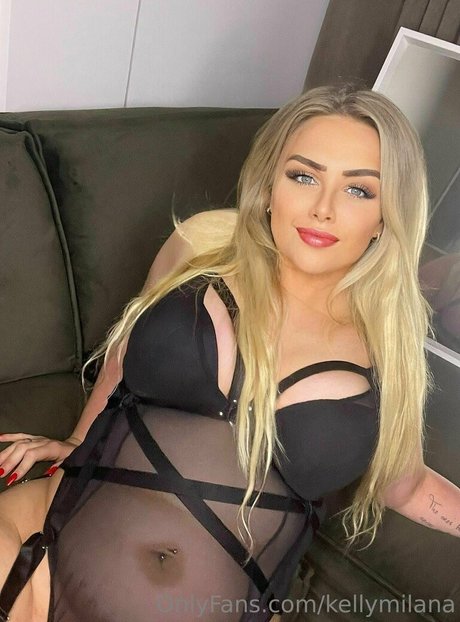 rousse au gros cul onlyfans adulte en haute qualité archive