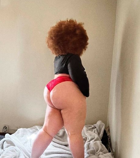 Nikkie Ginger nus étoiles galeries