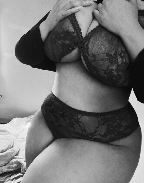 Nikkie Ginger actrice artistique images