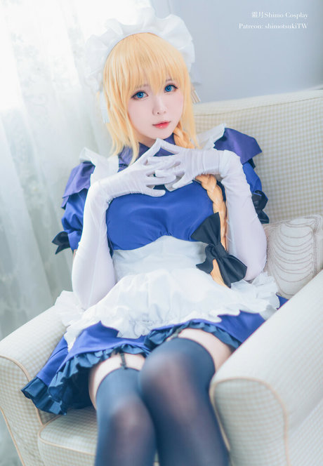 pom-pom girl asiatique onlyfans top sympa photo