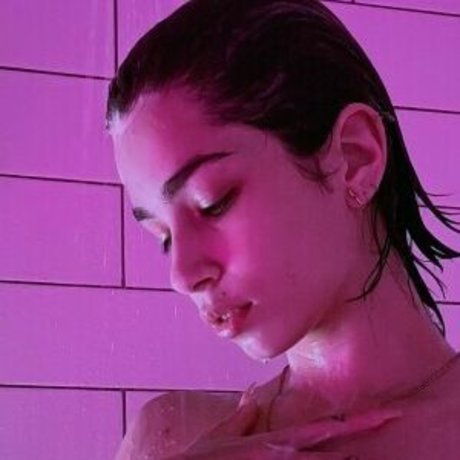 Cosmicyoungster modèle hd collection