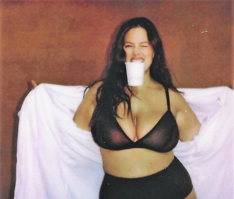 Ashley Graham actrice adulte photo