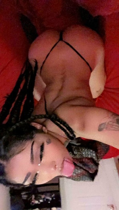 gros cul gros seins onlyfans assez pornographique des photos