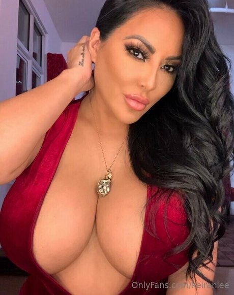 bbw gothique uniquementfans nus parfaits photo