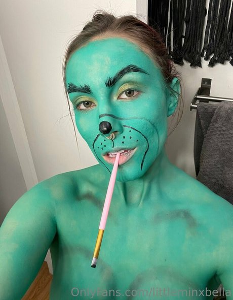 filles emo onlyfans top magnifique photo