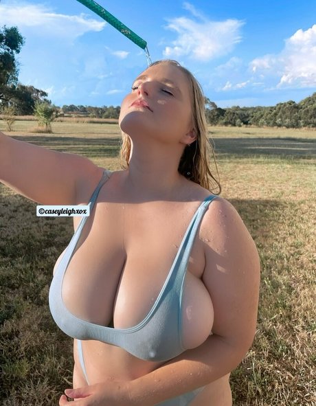 infirmière brune onlyfans hd parfaite photo