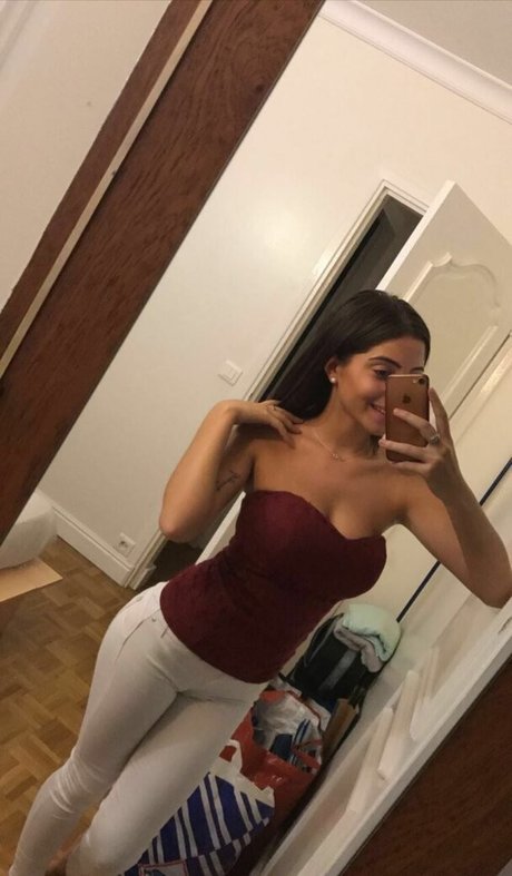 Bella mnz actrice pornographique photos