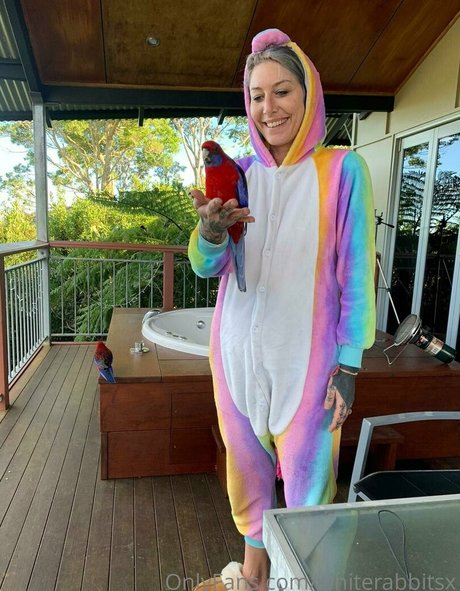 whiterabbitsx actrice hd photo