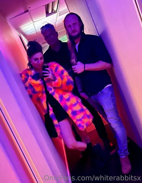 whiterabbitsx star érotique galerie