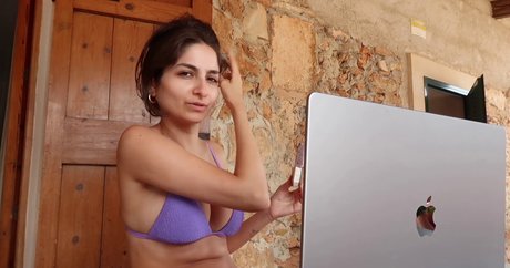 petite ébène onlyfans haut por photos