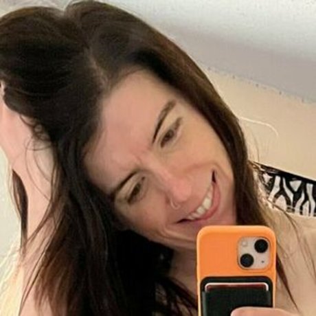 bustyciara free mannequin image