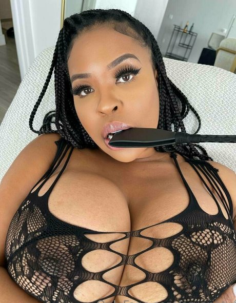 gros seins ébène onlyfans meilleur hd img