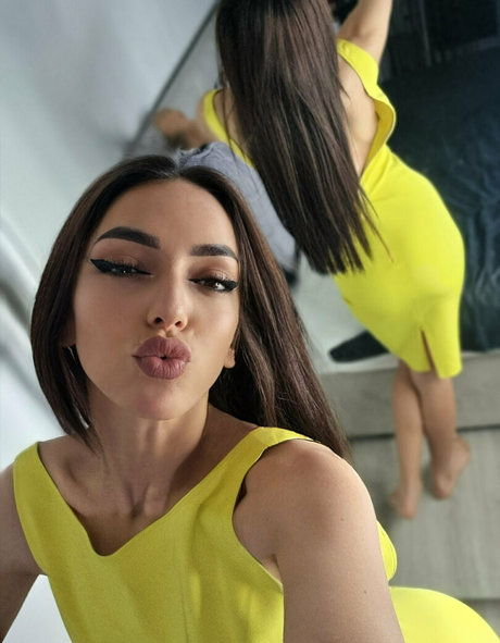 lorenpetite étoile nue images