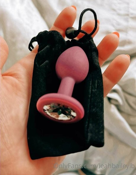 Leah BaileyLB modèle magnifique image