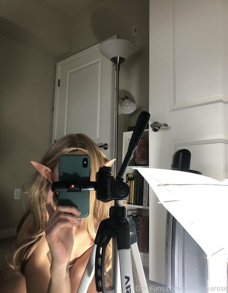 visage blond uniquementfans art exclusif img