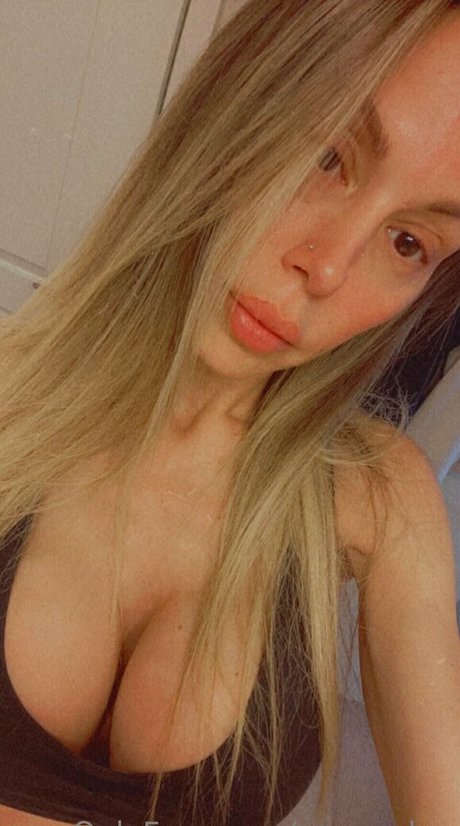 mzmaclee modèle porno img