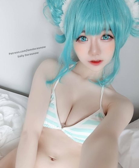 iamdorasnowfree modèle pornographique collection