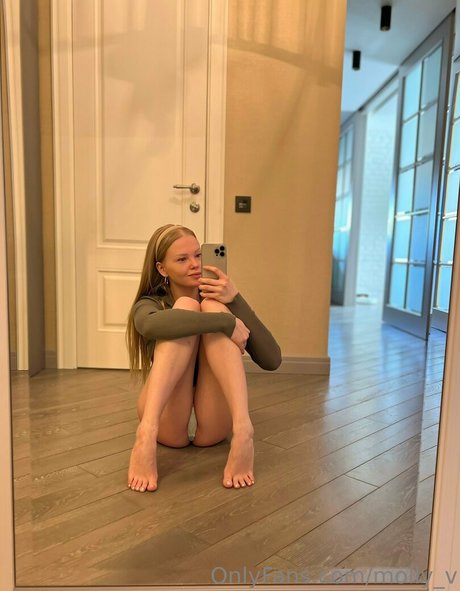 molly v actrice chaude images