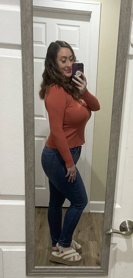 chaton potelé uniquementfans sexy exclusif archive