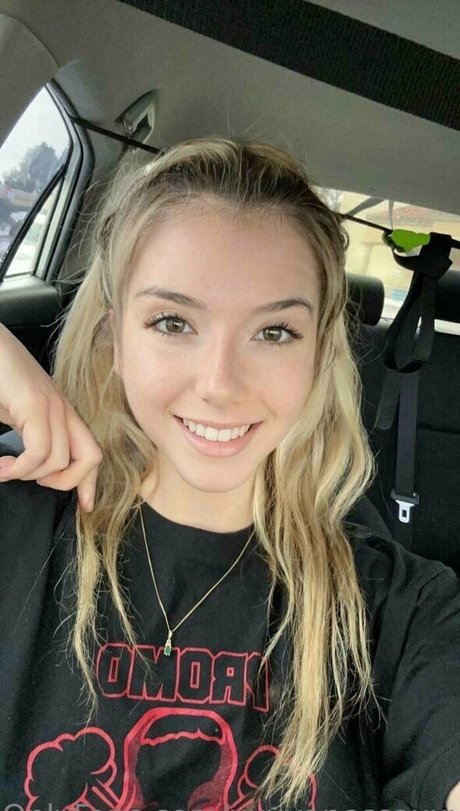 bikini ado onlyfans belle érotique images