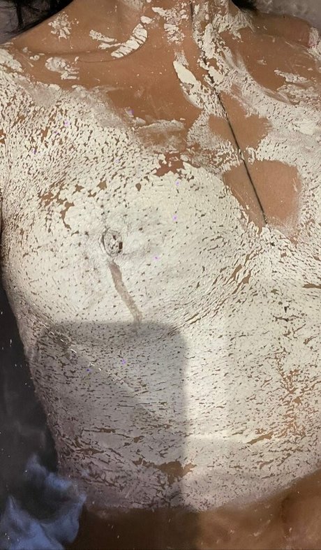 Dieu Linh Vuong modèle exclusif galeries