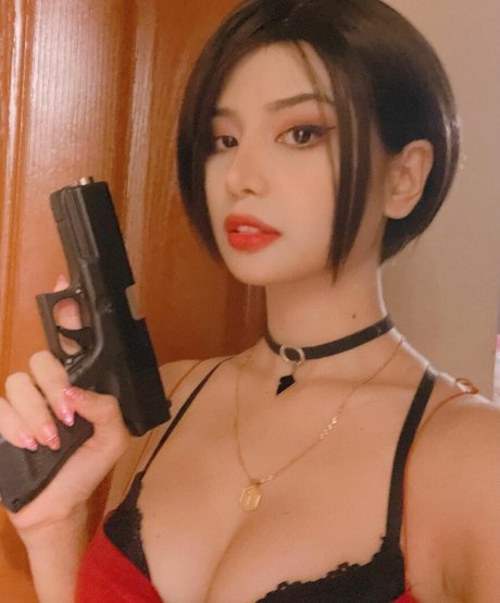 Charechii actrice chaude photos