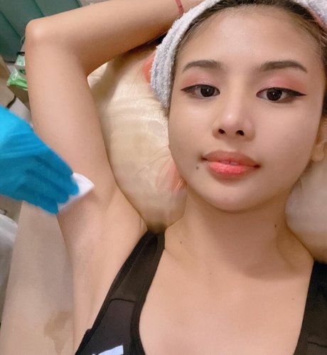 Charechii star du porno chaud photo