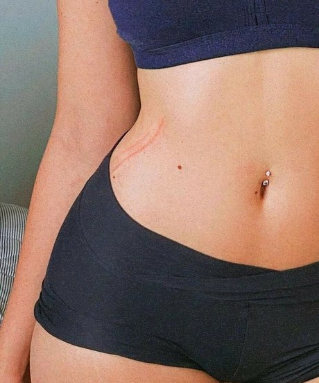 rousse aux gros seins onlyfans xxx jolie img