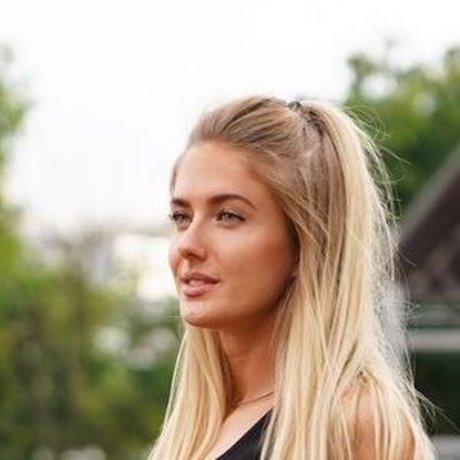 Alica Schmidt top star images