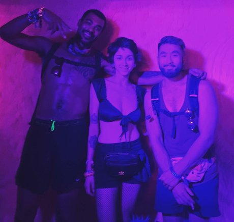 plage seins nus onlyfans pornographique chaud des photos