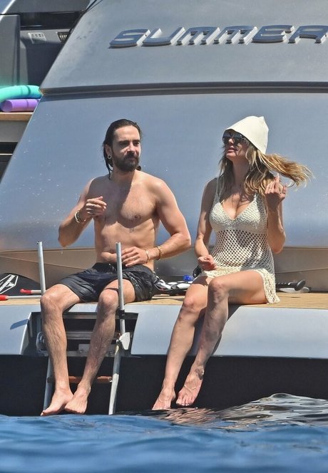 femmes au foyer uniquementfans érotique parfait img