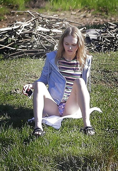 pom-pom girl asiatique onlyfans haute définition érotique galeries