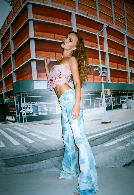 Lily Rose Depp étoile de haute qualité archive