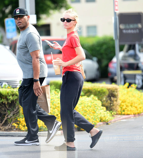 Lily Rose Depp jolie étoile galerie