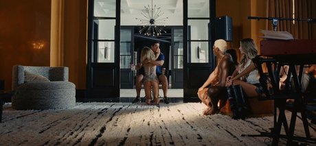 Lily Rose Depp modèle xxx photos