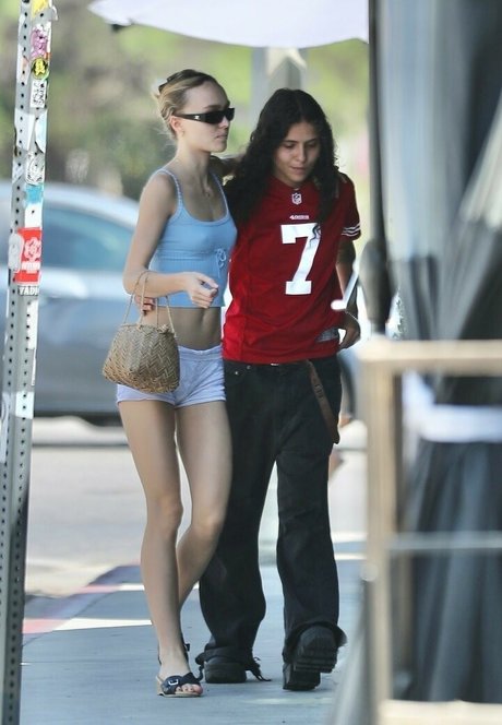 Lily Rose Depp étoile hd photo