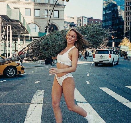 éjacule sur la langue onlyfans porno hd photo