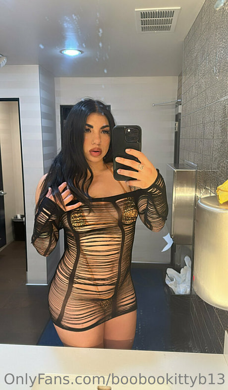 Boobookittyb13 étoile adulte photos