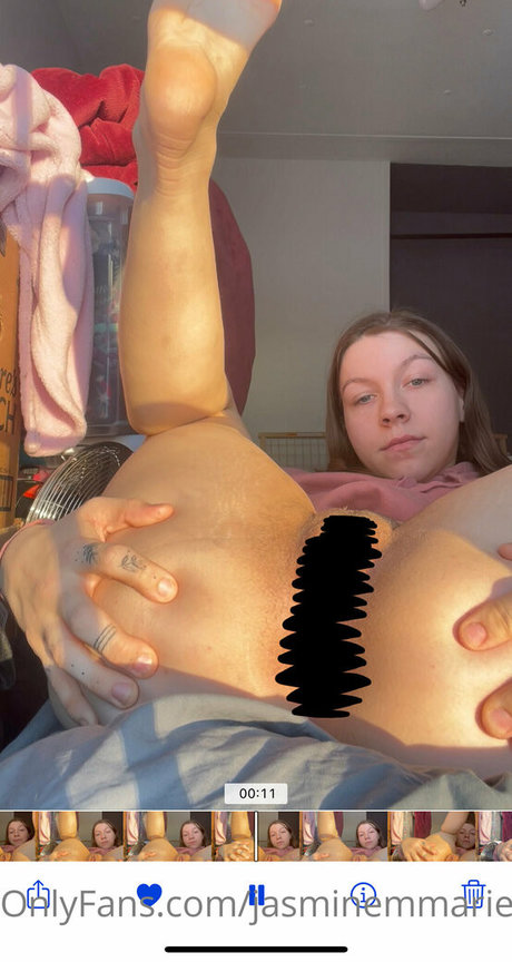 jasminemmarieeefree modèle nu photo