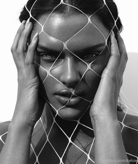 gros cul gros seins onlyfans assez haute qualité photos