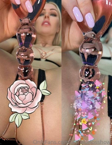 annadelosshow actrice sexy photo