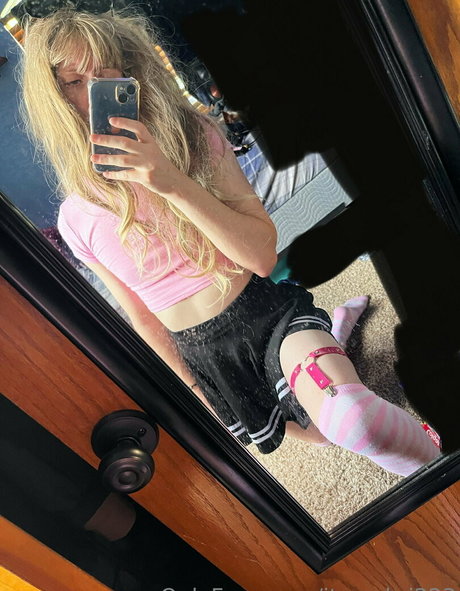 itsmebri223 actrice de nus photo