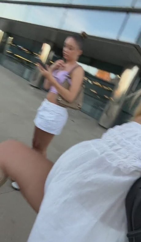 Daisy Campbell art star du porno archive