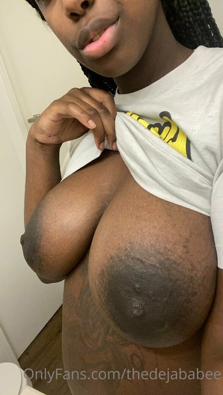 thedejababee étoile chaude galerie