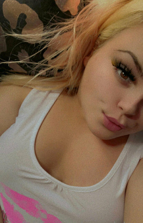 fans asiatiques célèbres sexy chaud img