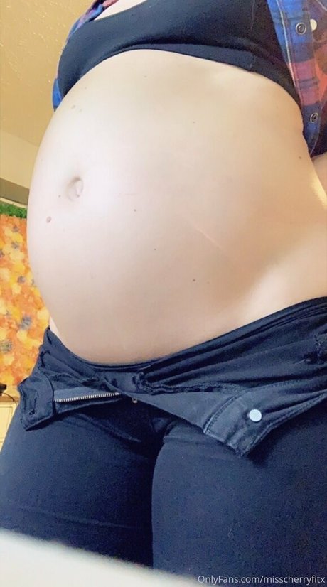 misscherryfitx modèle xxx collection