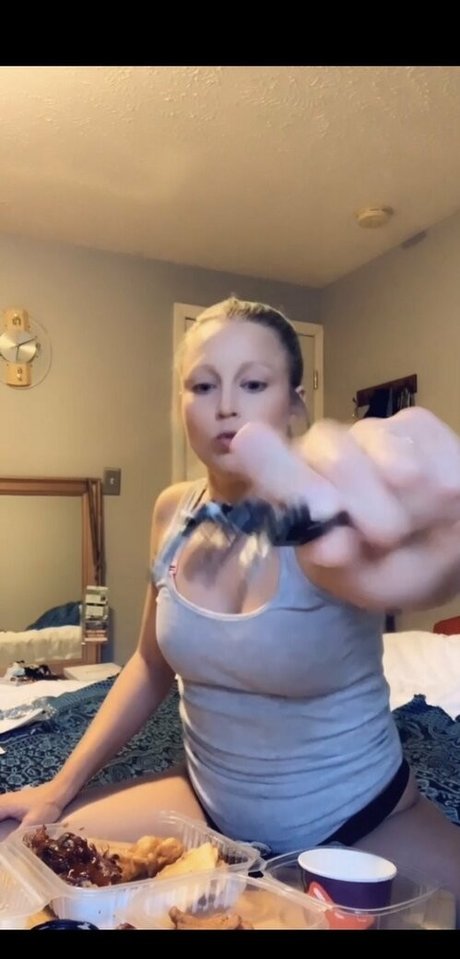 misscherryfitx actrice de sexe image